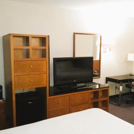 Oyo Hotel Mcintyre Ga, Us 441 Екстериор снимка