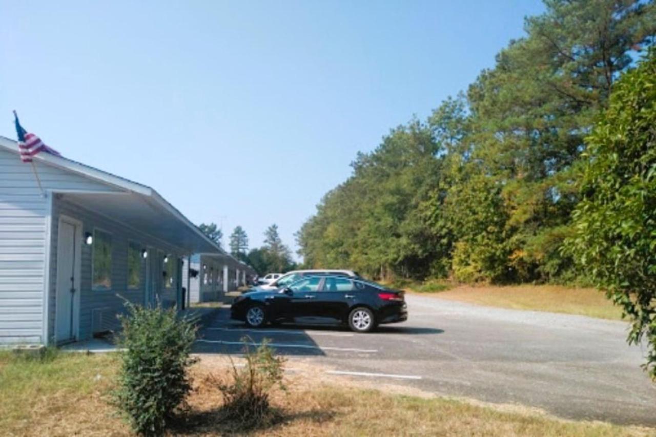 Oyo Hotel Mcintyre Ga, Us 441 Екстериор снимка