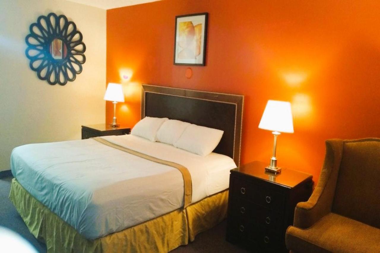 Oyo Hotel Mcintyre Ga, Us 441 Екстериор снимка