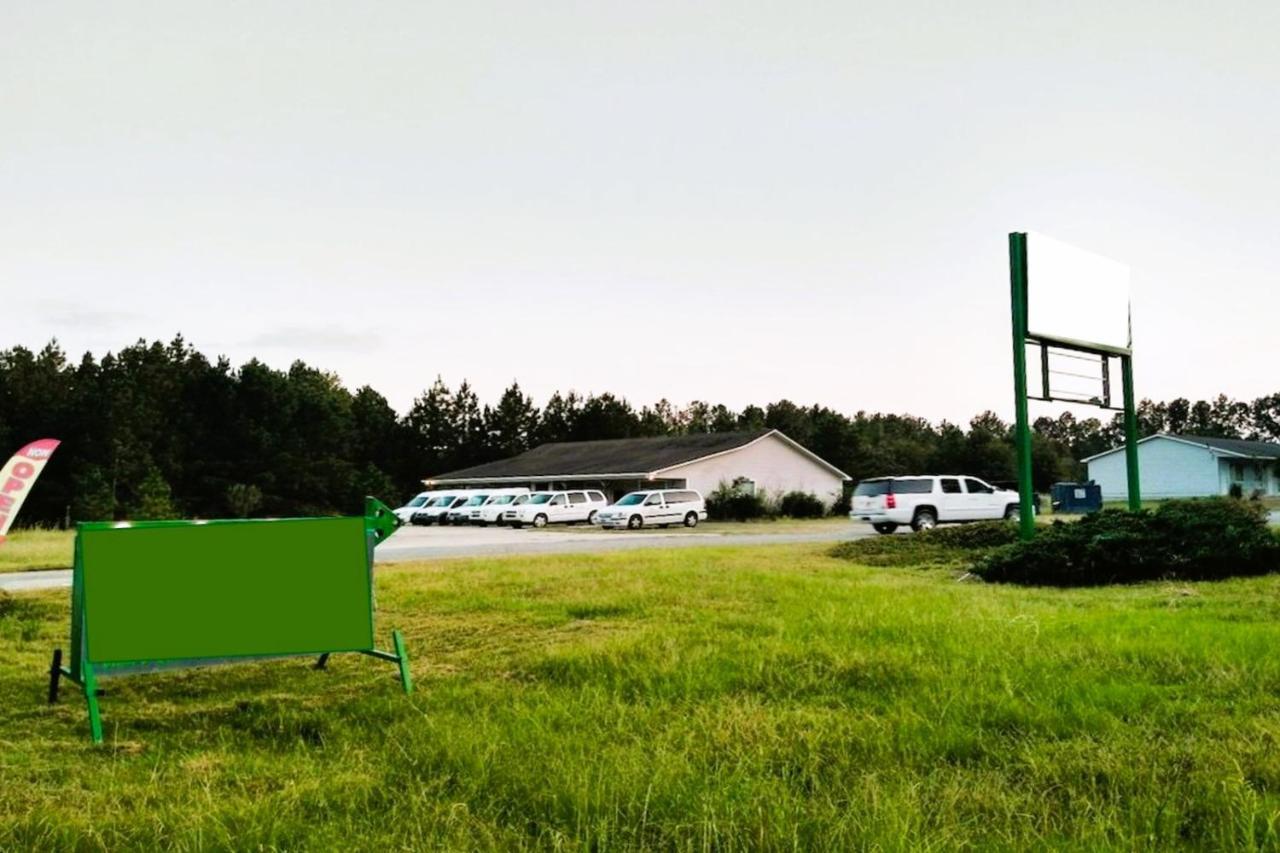 Oyo Hotel Mcintyre Ga, Us 441 Екстериор снимка